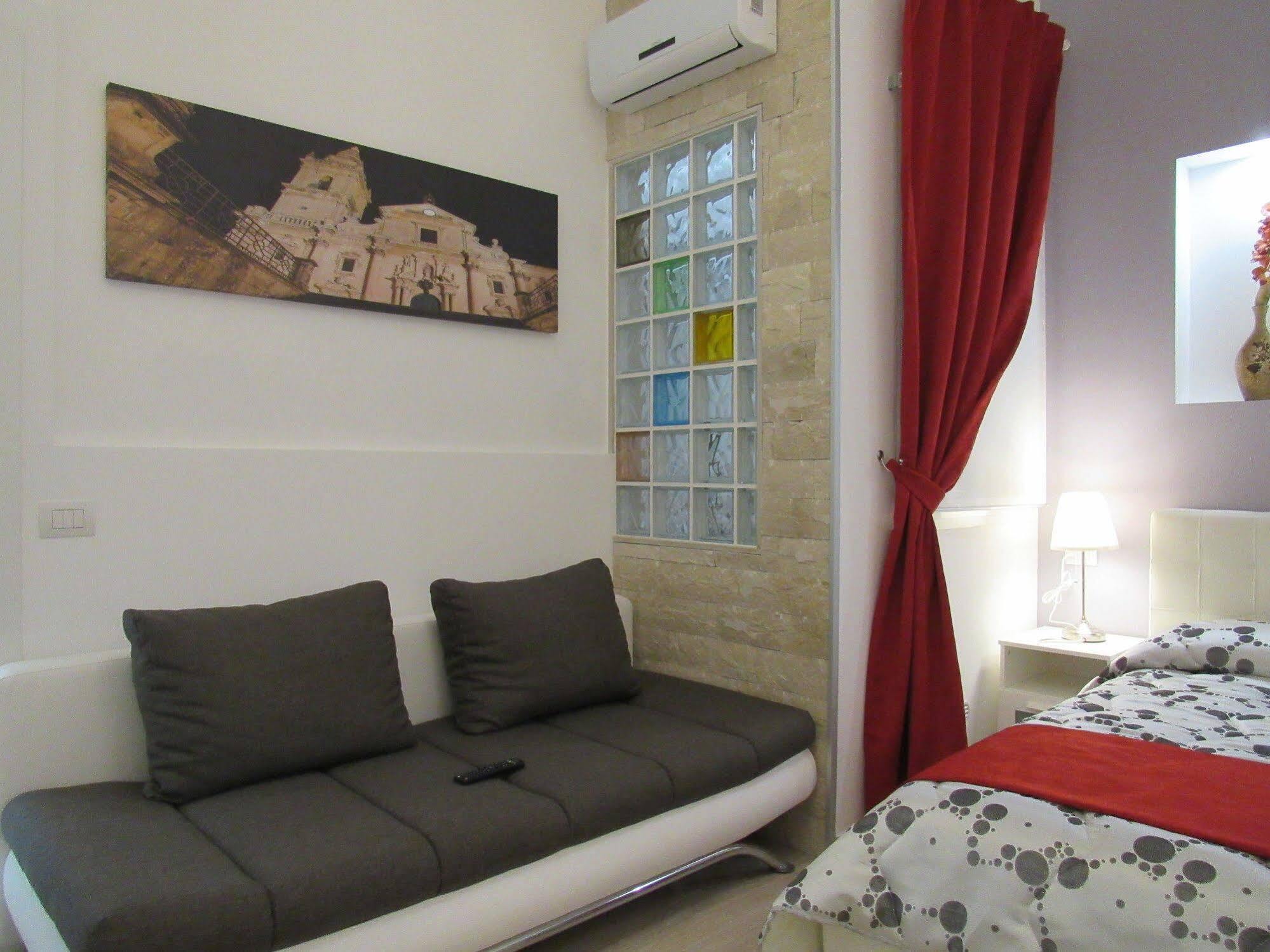 Bed and Breakfast La Voce Del Violino Ragusa Exterior foto